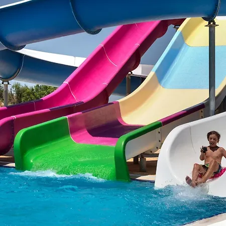 Thalassa Beach Resort Three Bedroom Sea-View Private Pool Apartment דירה