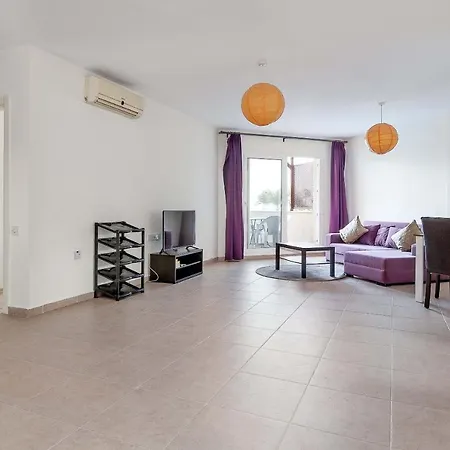 Thalassa Beach Resort Three Bedroom Sea-View Private Pool Apartment Lägenhet